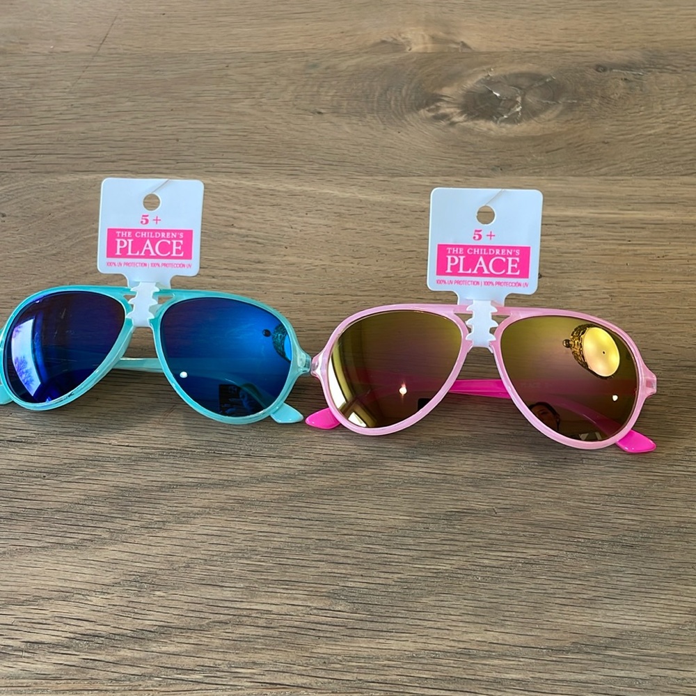 2 Pairs of Youth Aviator Sunglasses